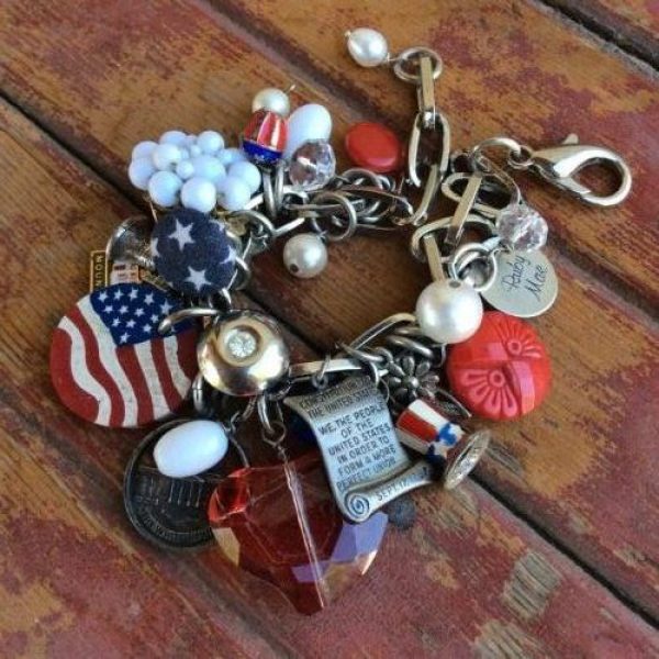 We The People – These charms were collected during a family vacation to DC, Philadelphia, and Mount Vernon